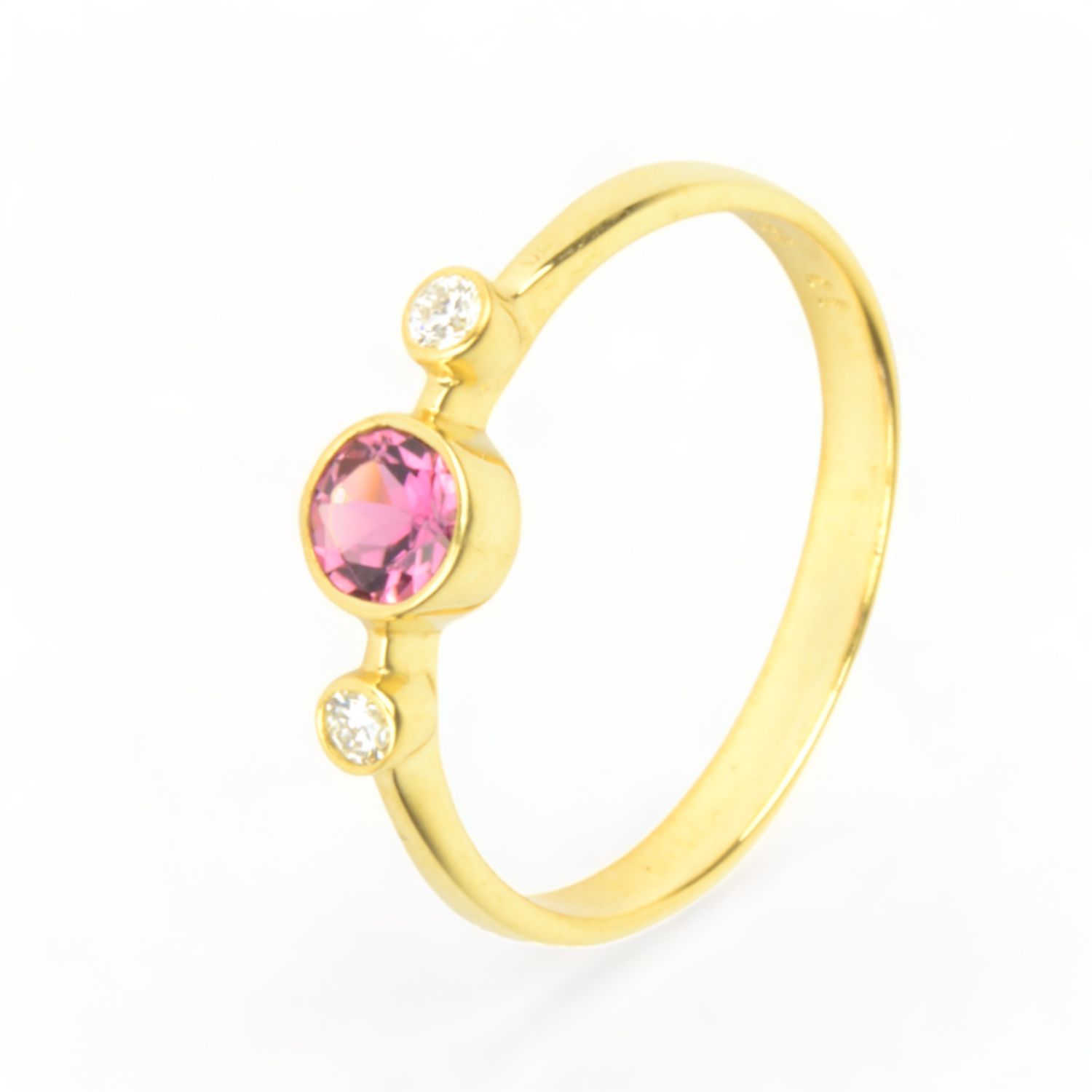 Ring mit rosa Turmalin und Brillant