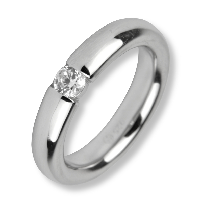 Ring mit Zirkonia
